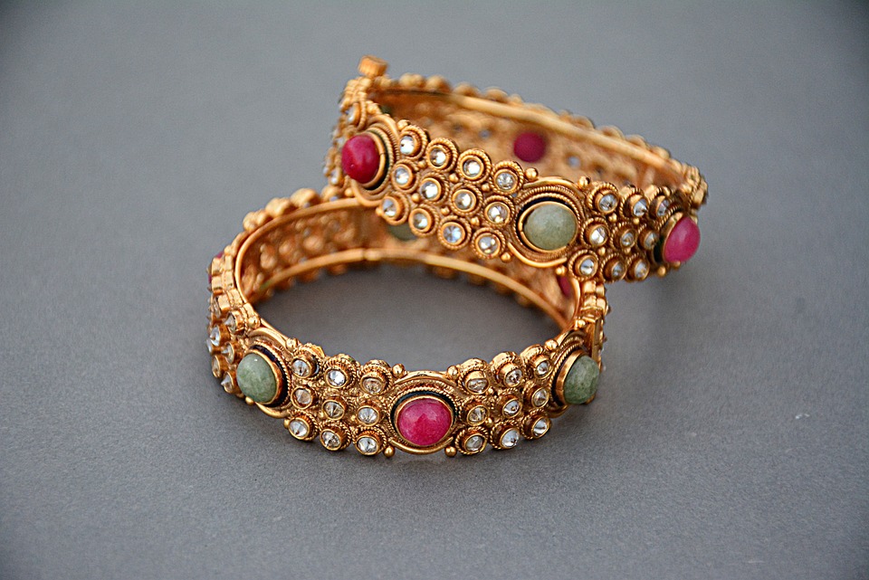 jewellery-1175535_960_720